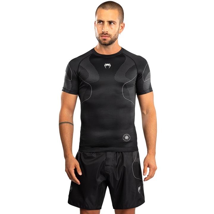 Venum - Rashguard / Nexus / Short Sleeve / Schwarz-Silber / Small